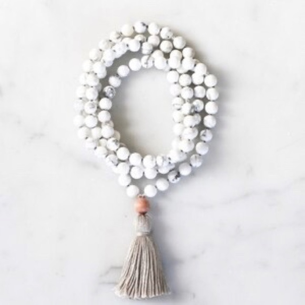•THE BEAUTIFUL NOMAD• “calm” howlite gemstone mala necklace - Picture 2 of 9